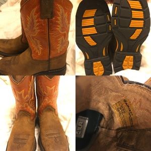 Kid’s Ariat Boots (10.5)